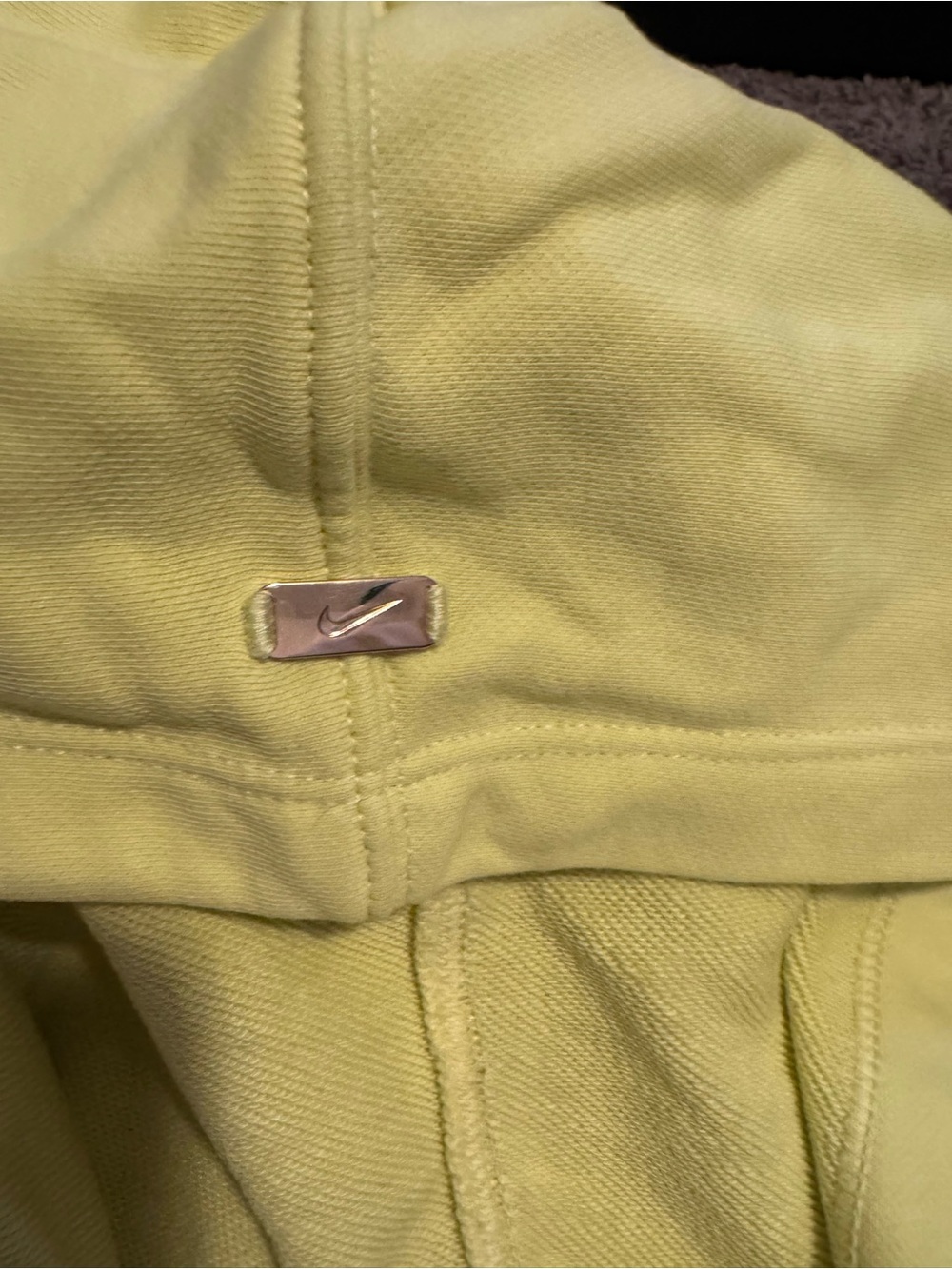 Nike Sportswear Mama Cropped Hoodie| Light Zitron| SMALL - Picture 4 of 6